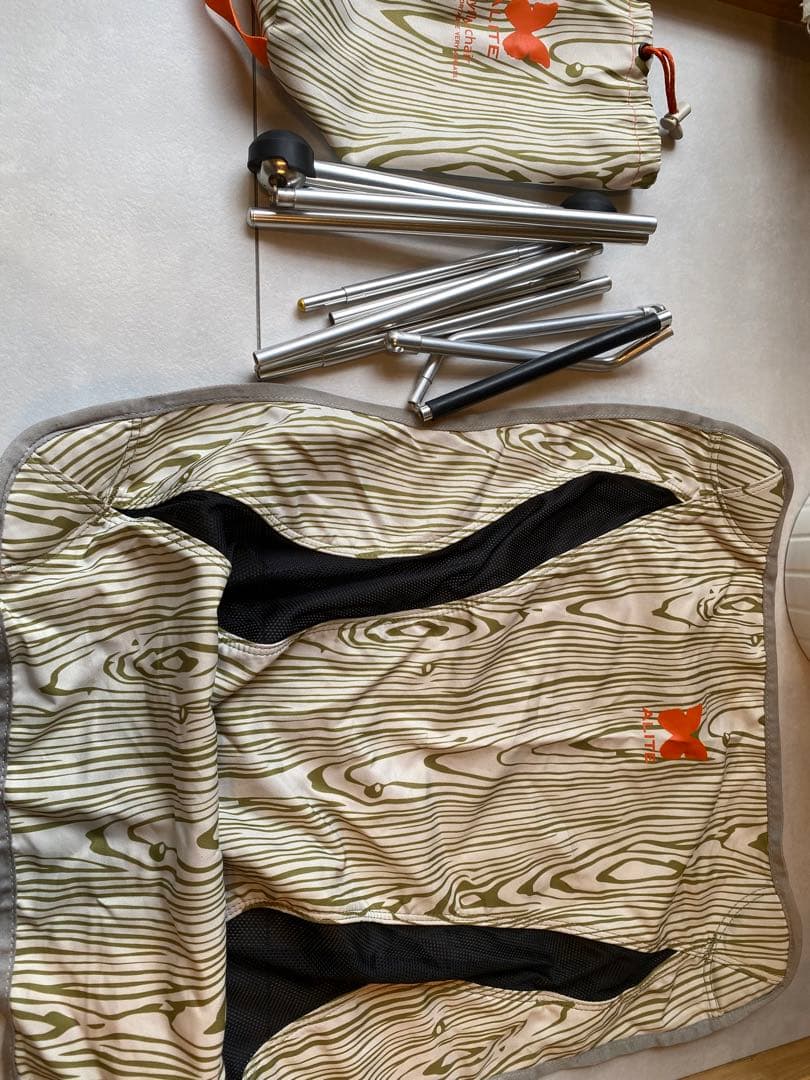 ALITE メイフライチェア ウッドグレイン　志摩リン　ゆるキャン△