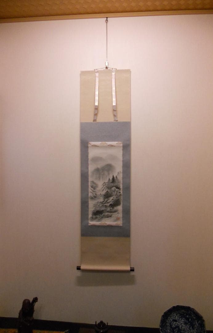 掛け軸 宮島龍石 水墨山水 絹本 希少 軸装 茶道具 掛軸 美品 です。