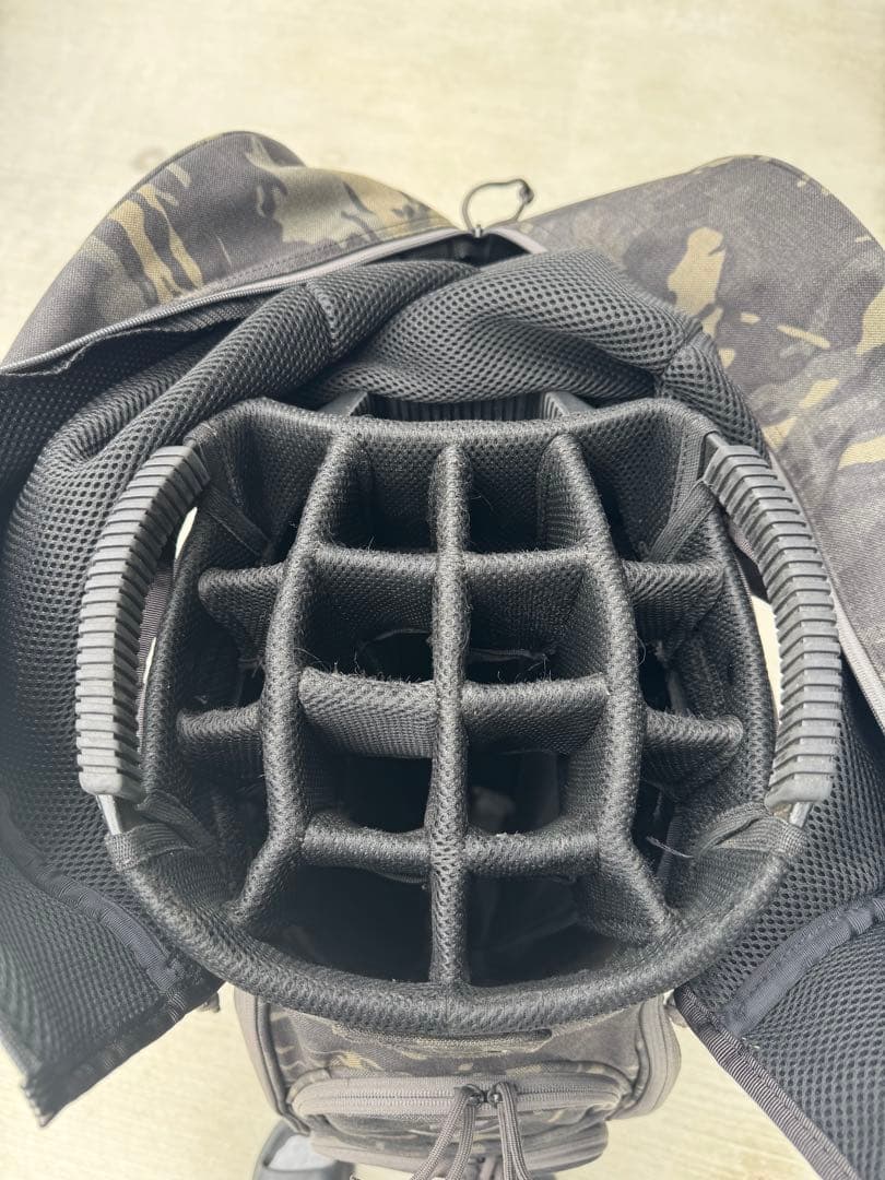 廃盤品　ブリーフィングゴルフ/カートキャデーバッグ/口枠15分割