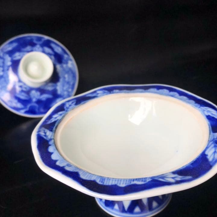 伊万里焼の作家物◼️かなり可愛い波打ったフタ付きの陶器、古美術品、デザート皿？