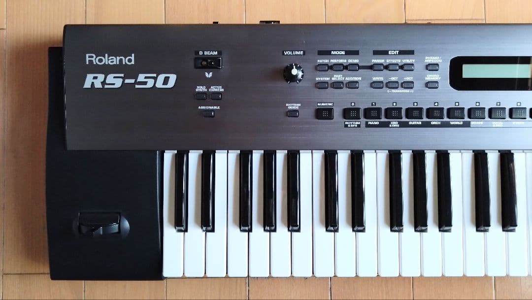 Roland RS-50 ローランド シンセサイザー