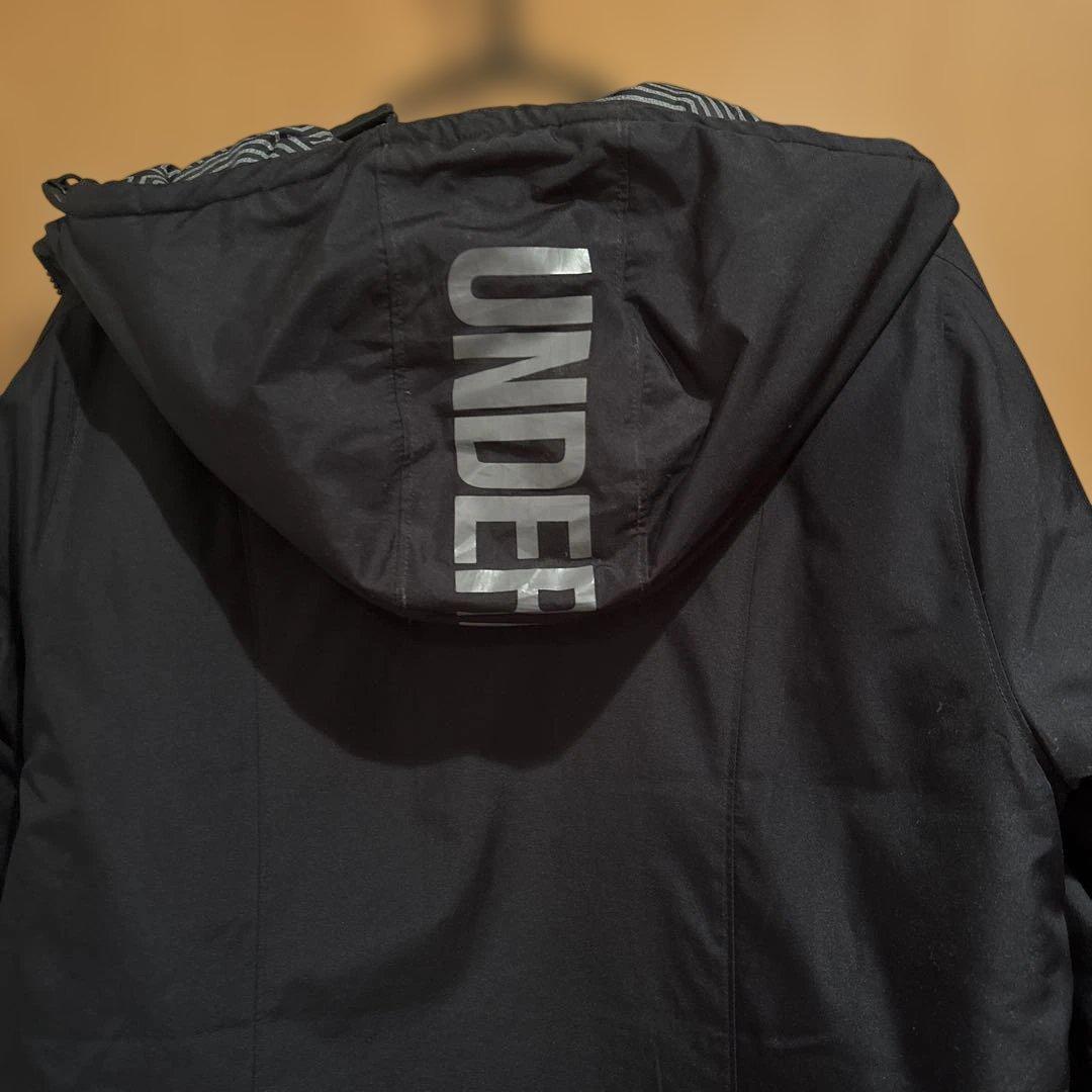 ちゃこ　美品　Under Armour コールドギア ベンチコート MD