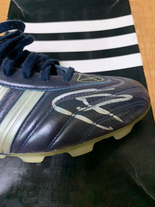 アディダス サッカースパイク