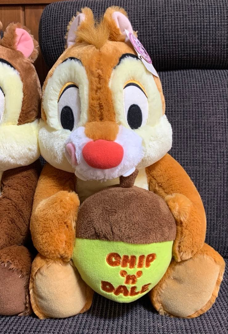 新品 タグ付き チップとデール BIG ぬいぐるみ ディズニーストア どんぐり