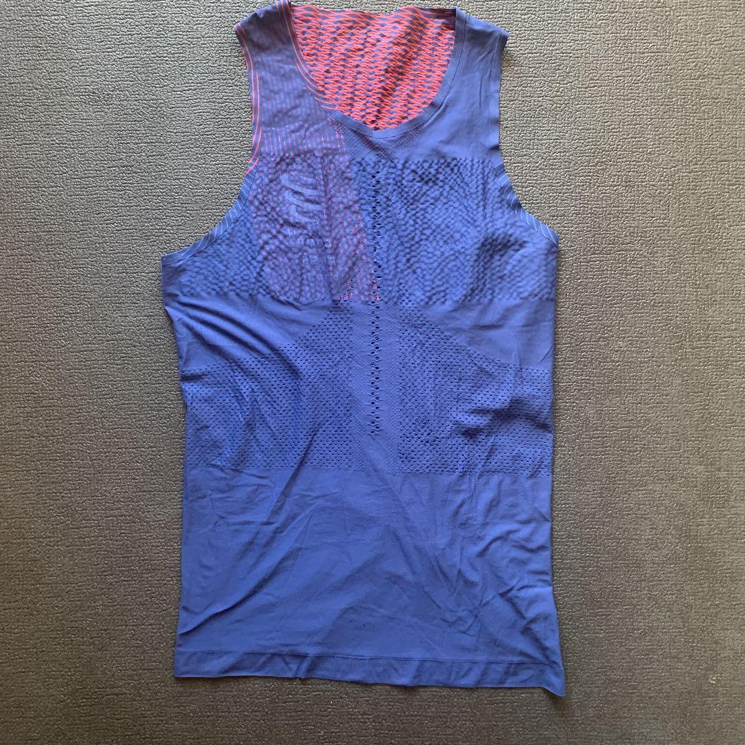 Compressport ランニングシャツ