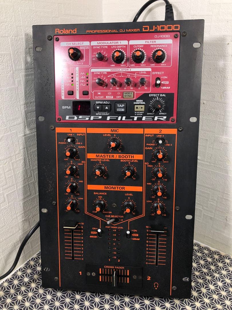 Roland ローランド　DJ-1000