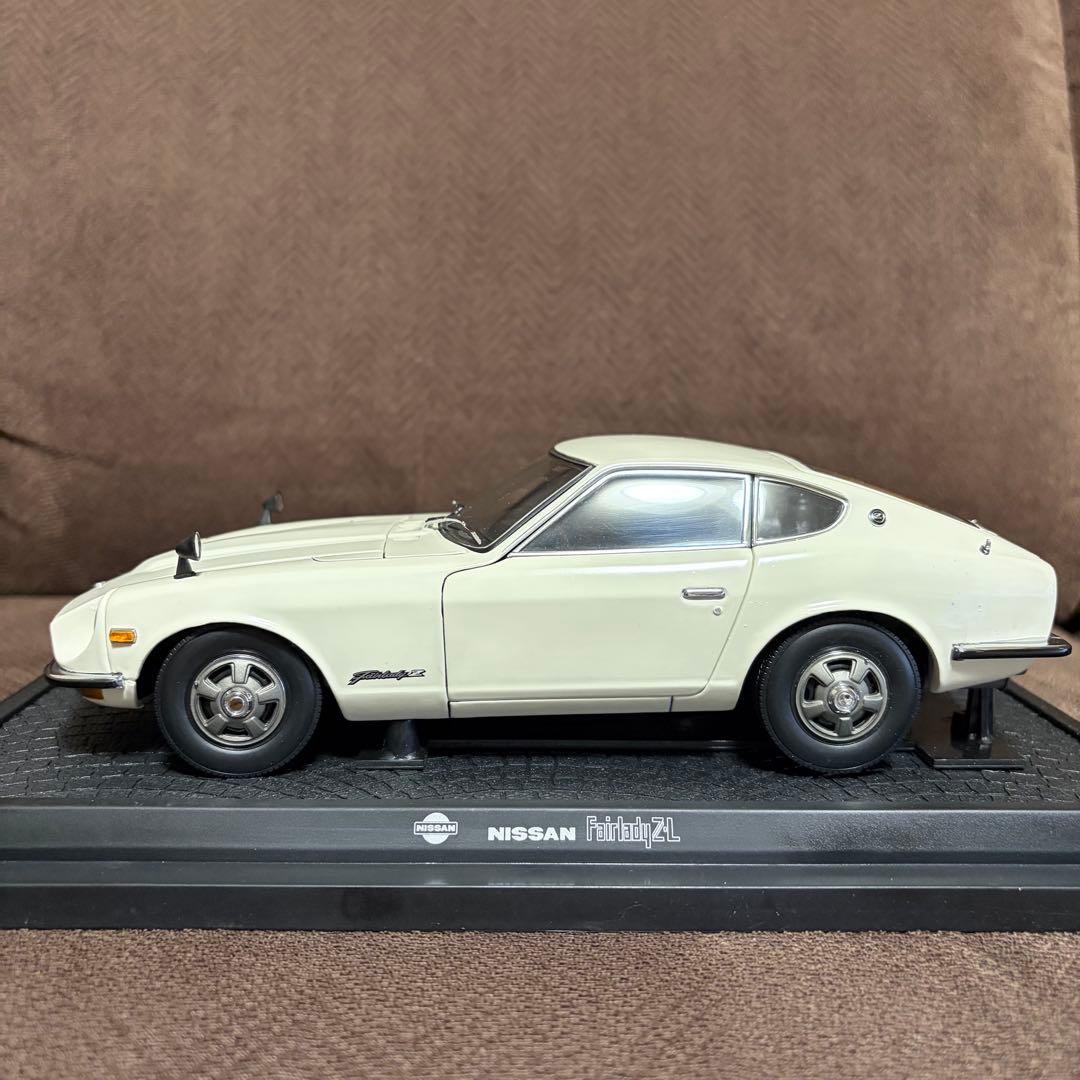 京商 NISSAN FAIRLADY Z-L ミニカー1/18
