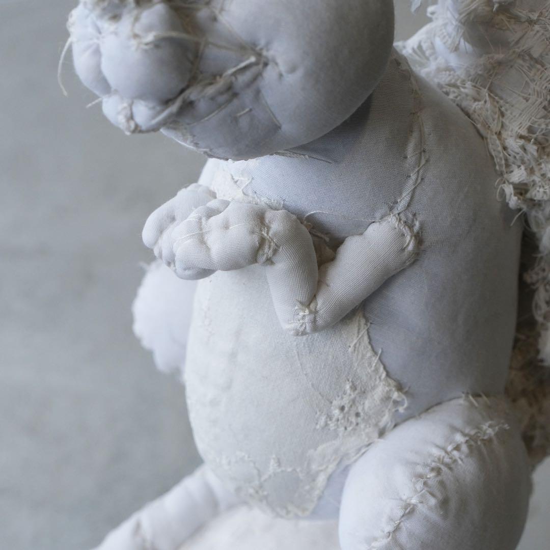 アンヴァレリーデュポン2019年作品 UNDERCOVER