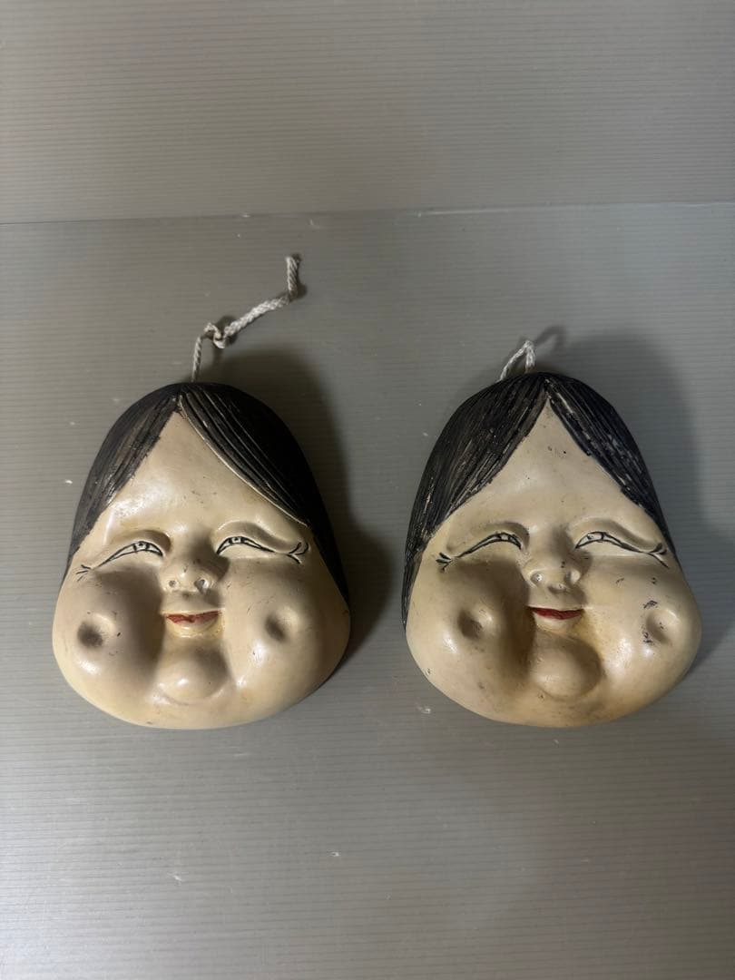 2499 骨董 裏春画 置物 彫刻 おたふく 裏絵 縁起物 お多福 お面　2客