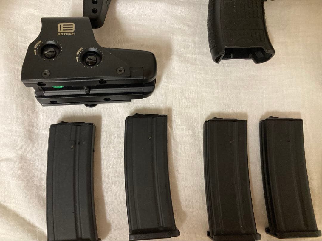 (上級者向け) 法定初速 東京マルイ 電動MP7 分解途中　トイガン