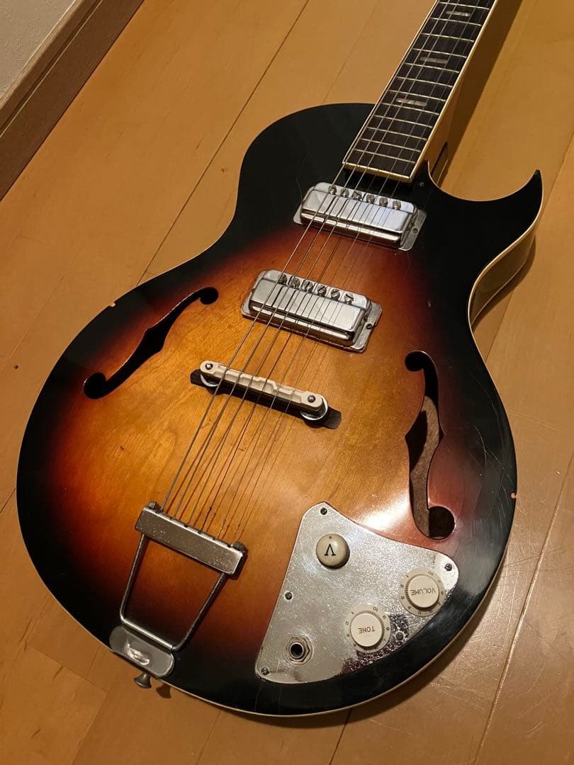 年式不明　モデル名不明　kawaiフルアコ