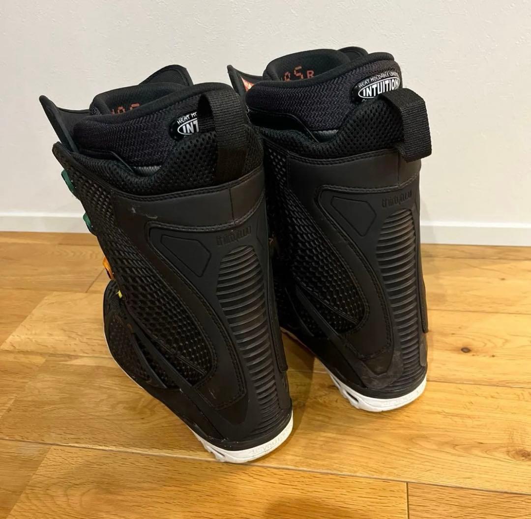 ［美品］THIRTYTWO スノーボードブーツ 軽量