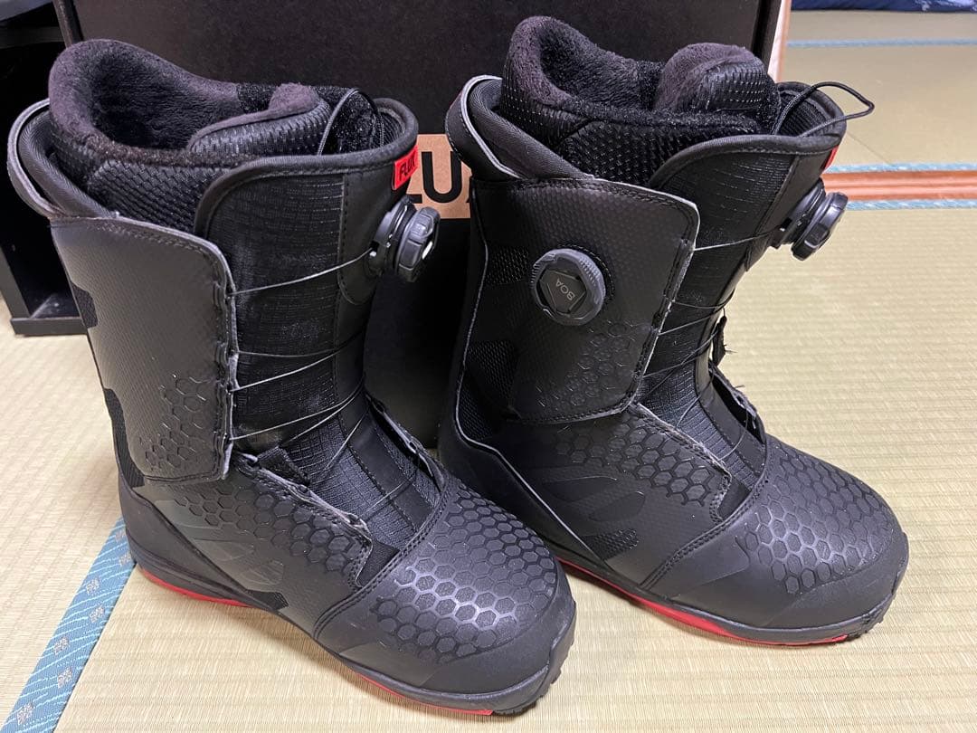 ト*シ様 中古 Flux OM-BOA 23-24 27.5cm スノーボードブ
