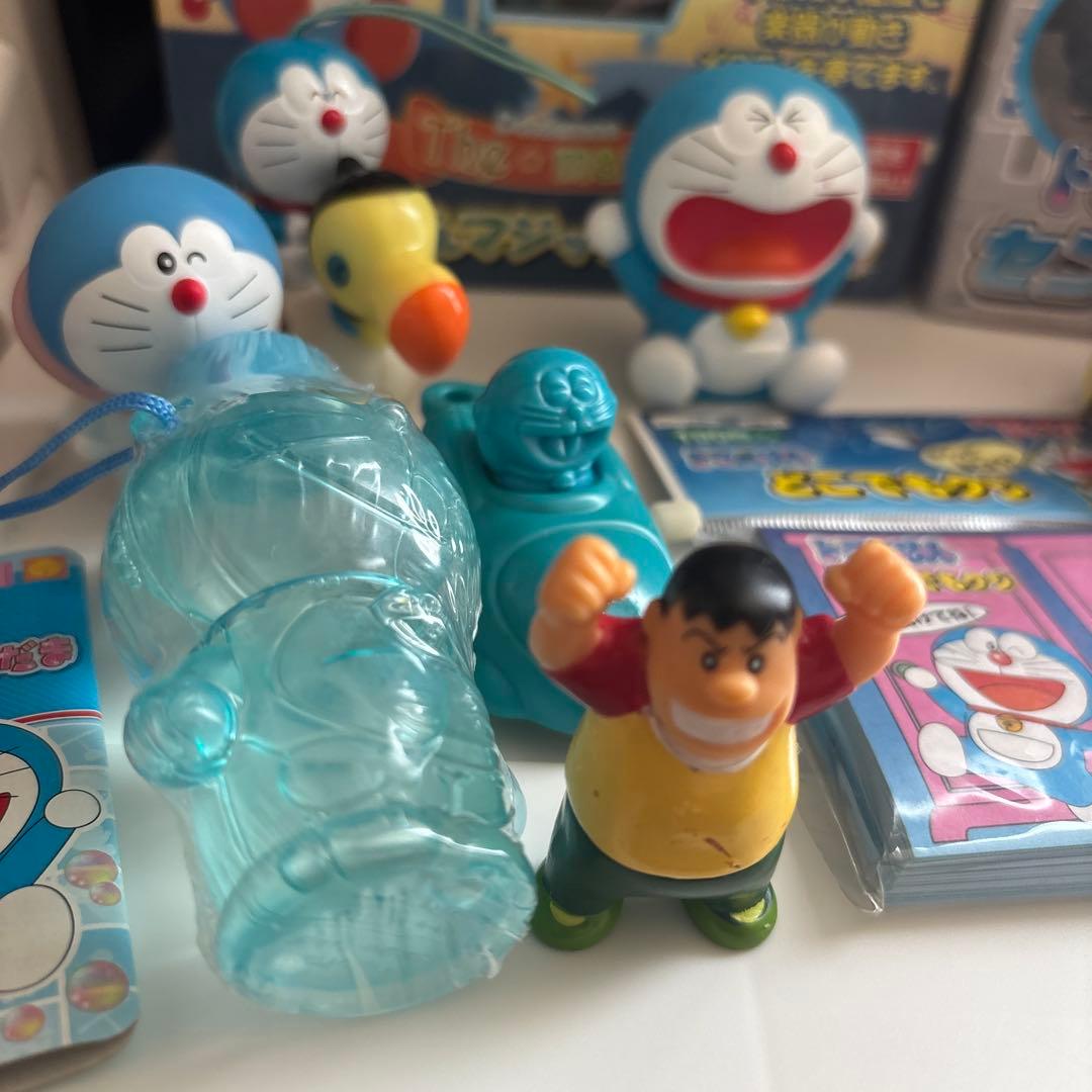 ドラえもん　グッズ　まとめ売り　フィギュア　センサーライト　ストラップ