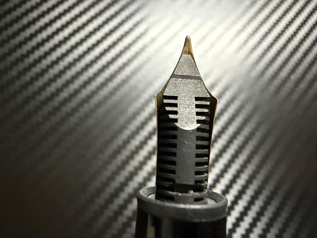 未使用に近い モンブラン 146 14K 全金 M 中字 万年筆