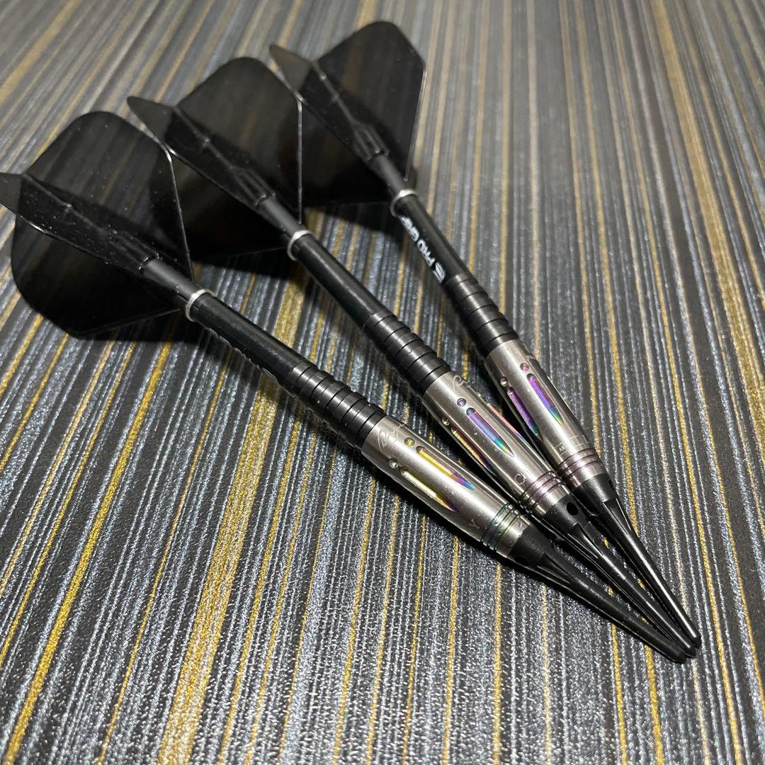 定価14800円 ソフトダーツ 大人気モデル 投げやすい あかり レガシー