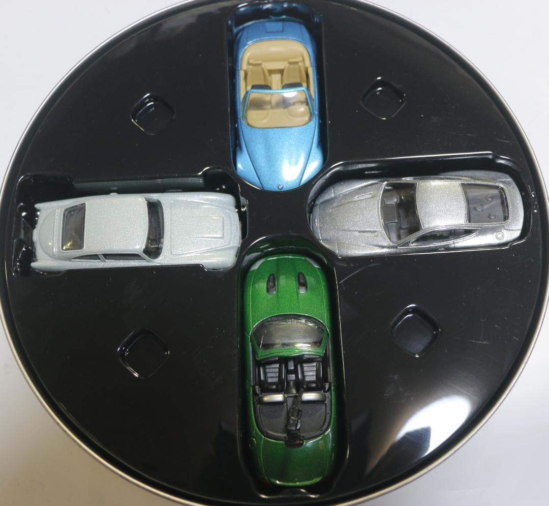 CORGI社007 ジェムス・ボンドコレクション（アストンマーチン等４台）中古品