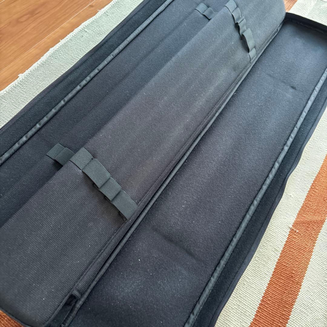 \"INSTROKE''cuecase バタフライ型 中古