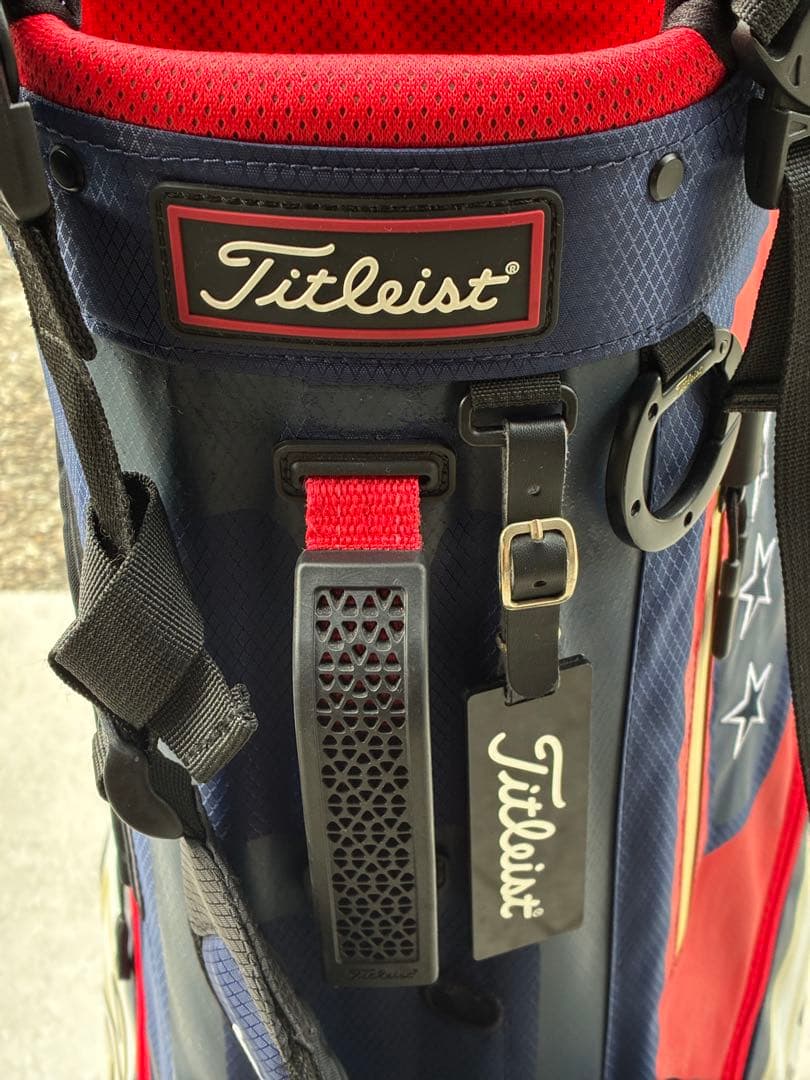Titleist キャディバッグ 　　　ネイビー/レッド、スタンド式