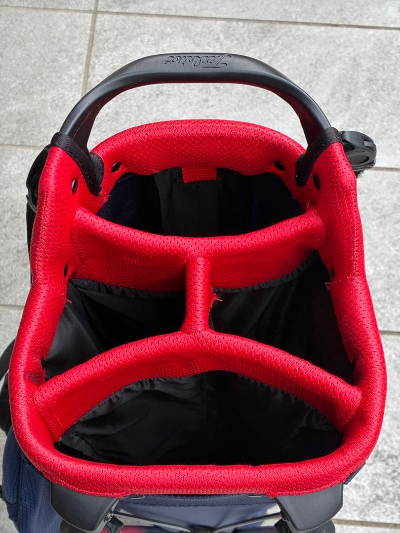 Titleist キャディバッグ 　　　ネイビー/レッド、スタンド式