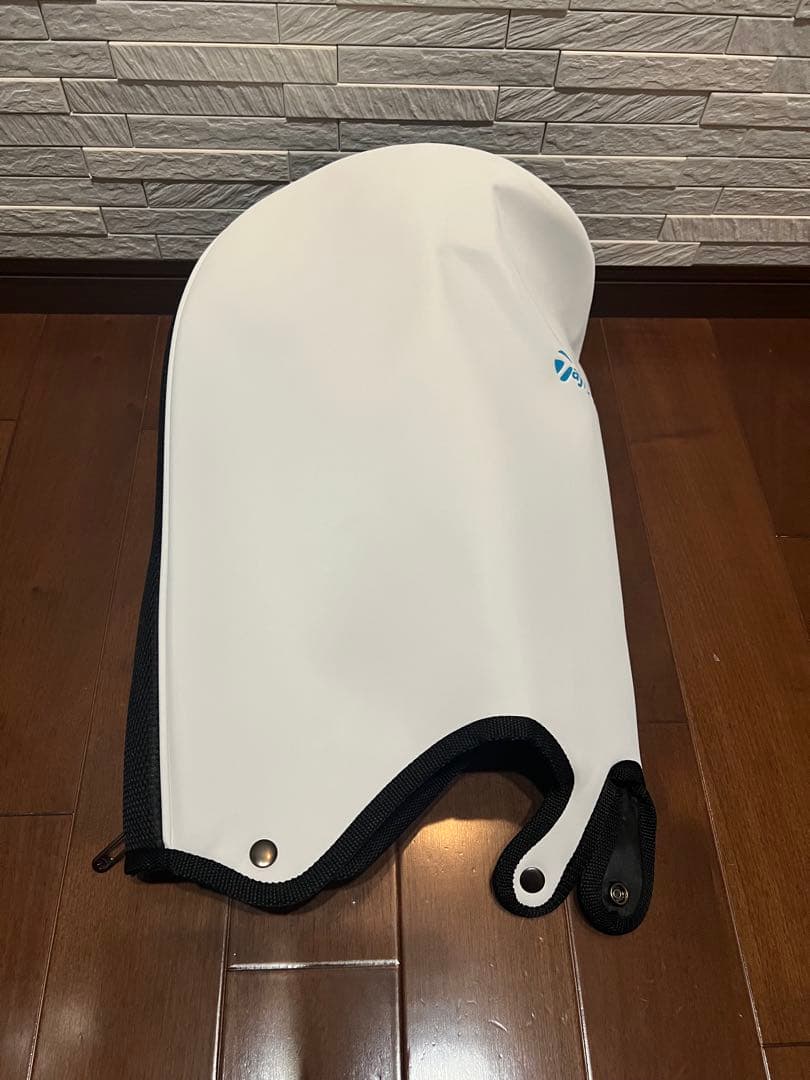 テーラーメイド　キャディバッグ