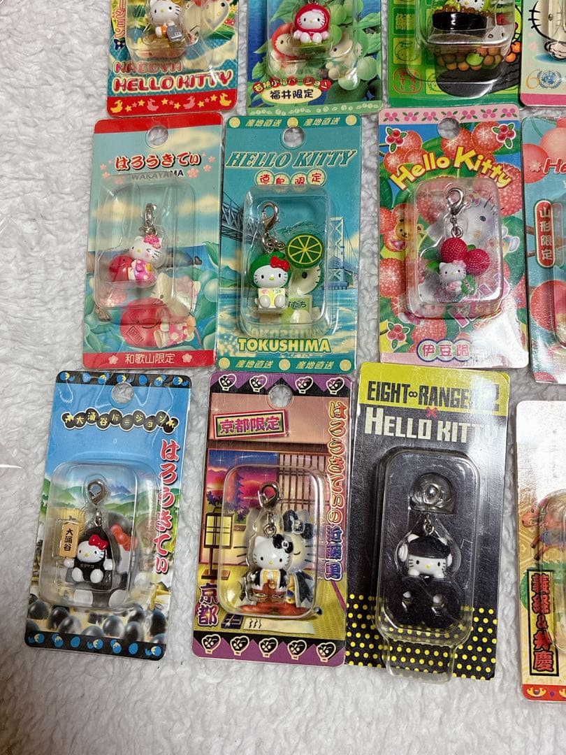 【期間限定セール】ご当地キティファスナーマスコットまとめ売り根付ストラップ他
