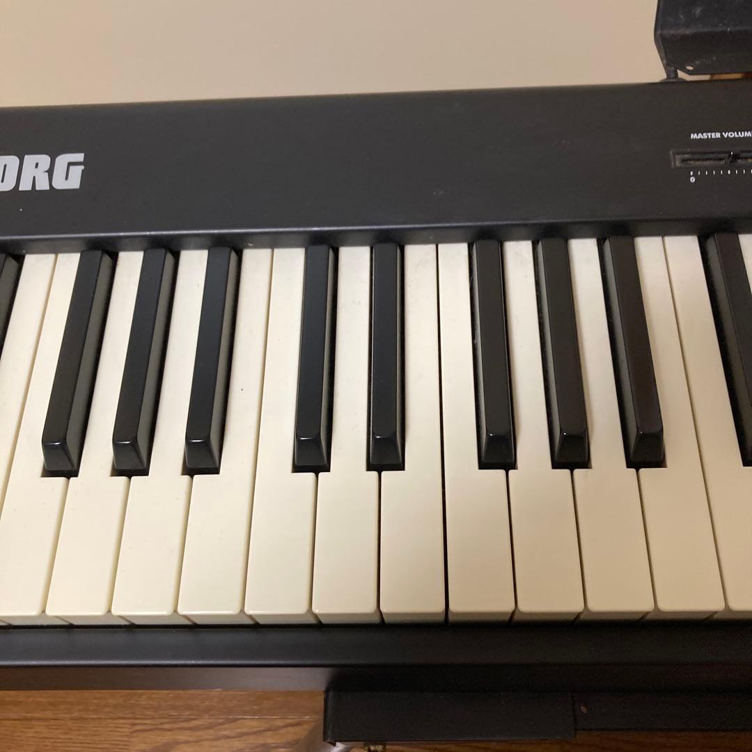 電子ピアノ　KORG SP-100