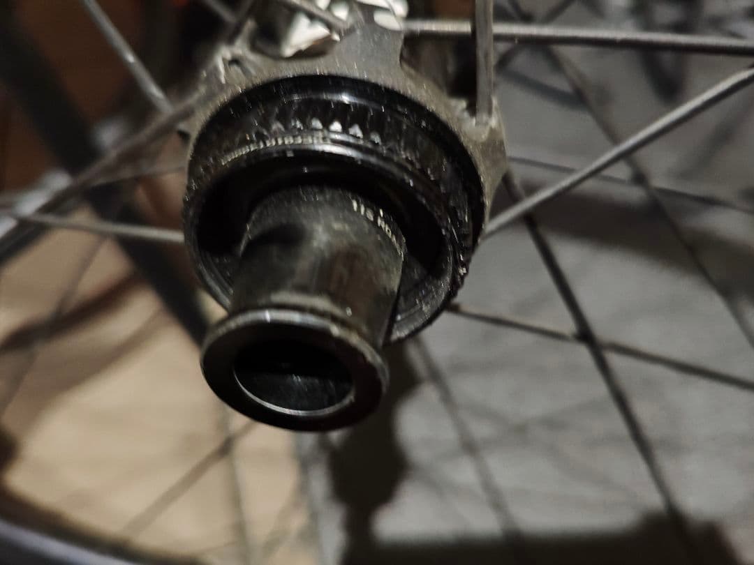 ELITEWHEELS edge カーボンホイール　ディスクブレーキ用