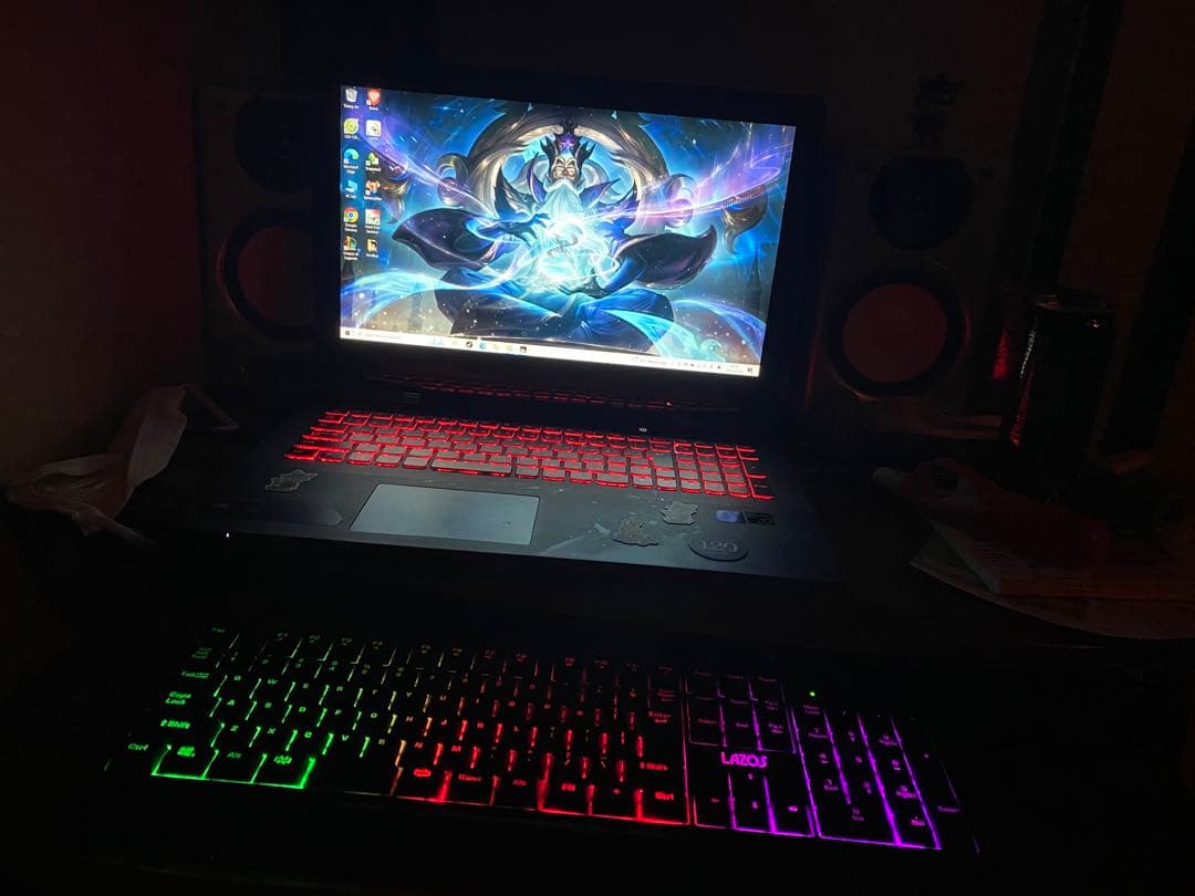 ロボット LENOVO IDEPAD GAMING Y700