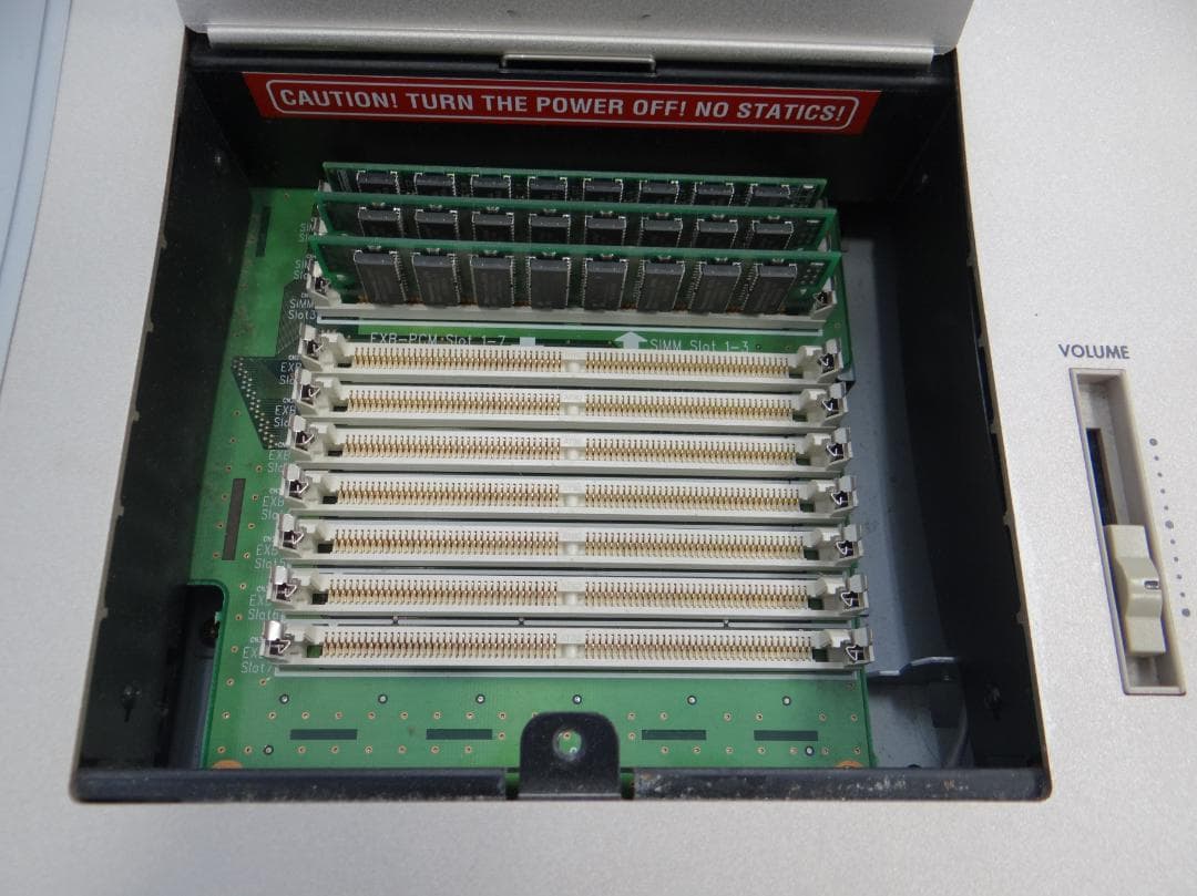 KORG Triton studio 動作確認済　ハードケース付