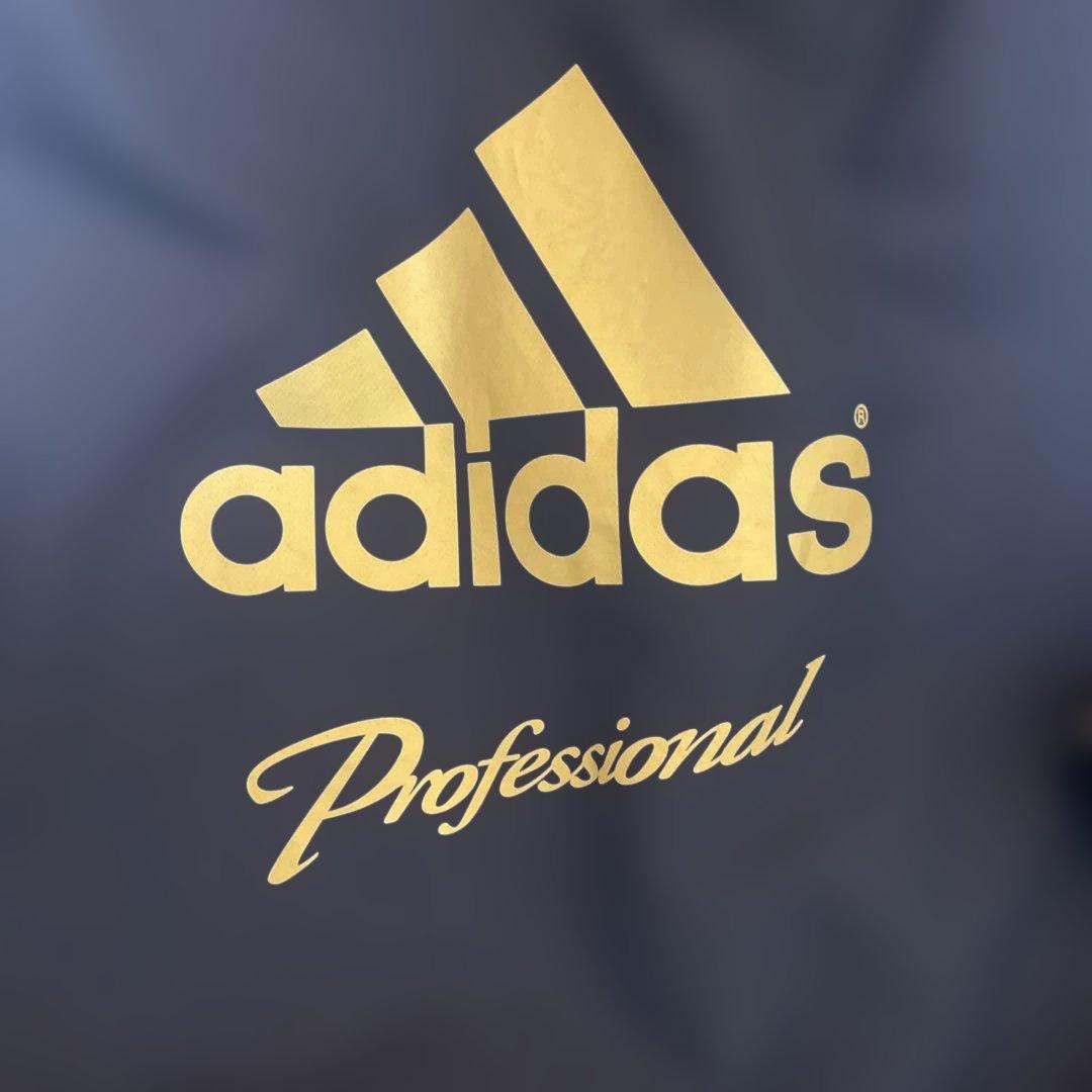 アディダスプロフェッショナルセットアップサイズＯ