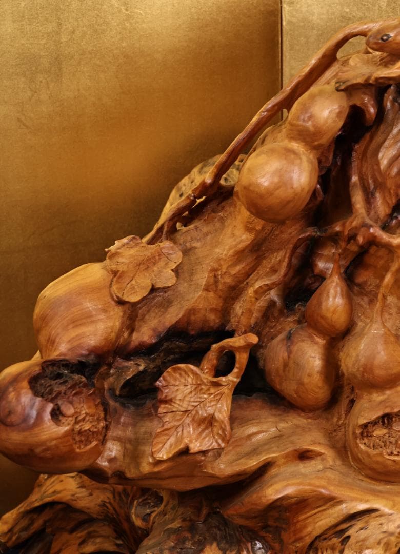 木彫　「 栗鼠と瓢箪 」 　一刀彫　東洋彫刻　置物　床飾り　インテリア　BK38