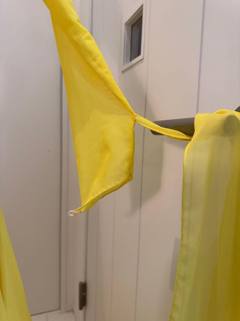 ダンスドレス 黄色　ビーズ刺繍付き