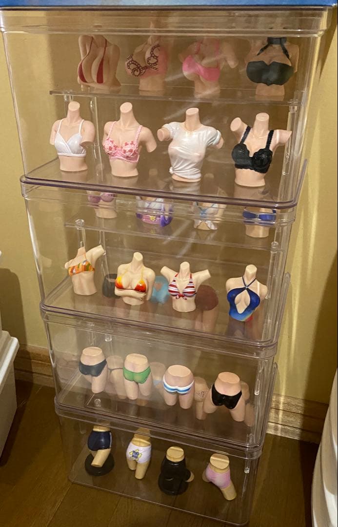 BUST EMPEROR　HIP PARADE　フィギュア