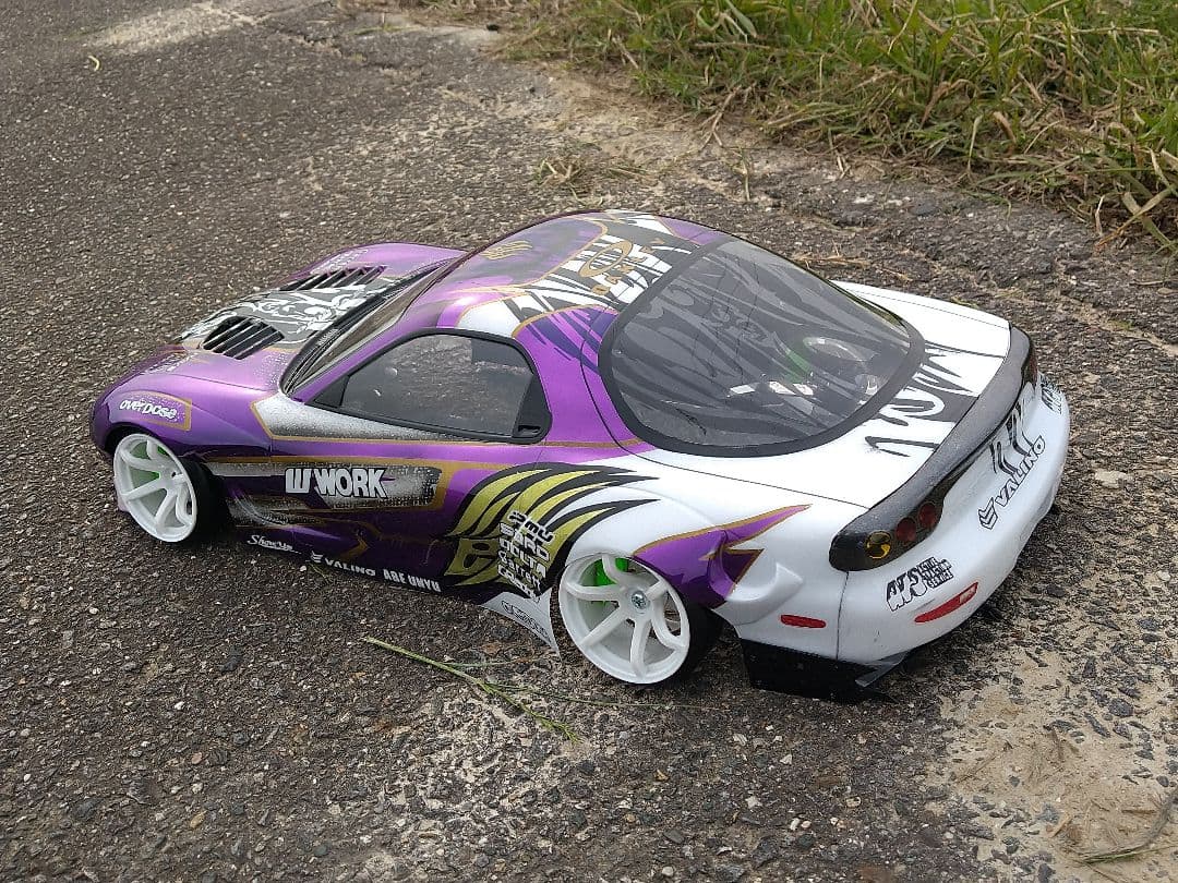 【最終価格】アディクション　ロケバニRX-7　FD3S　製作済新品ラジコンボディ