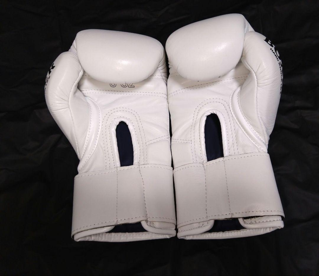 イサミ　BOXER　練習用グローブ　8oz