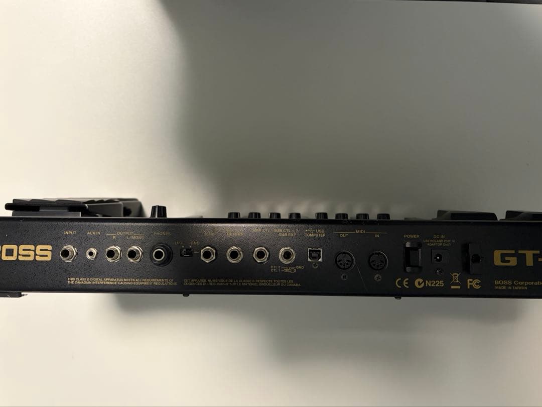 BOSS GT100 マルチエフェクター
