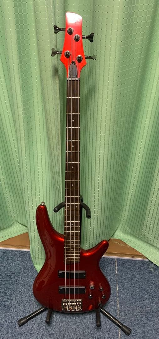 ベース Ibanez SR300
