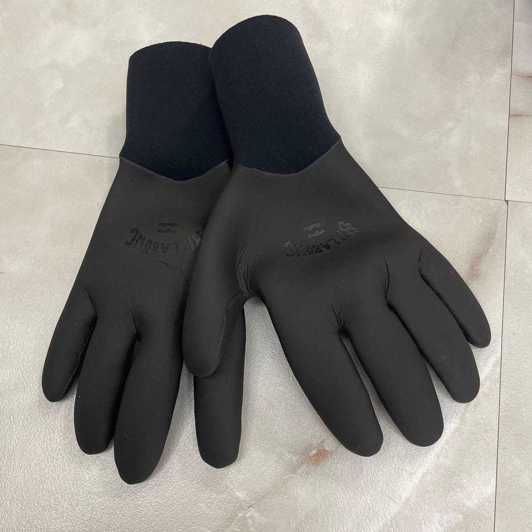 サーフィンブーツ