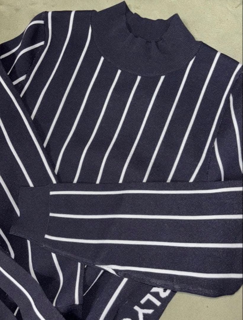 （超美品）パーリーゲイツ、ピンストライプ柄、ニットワンピース、サイズ0