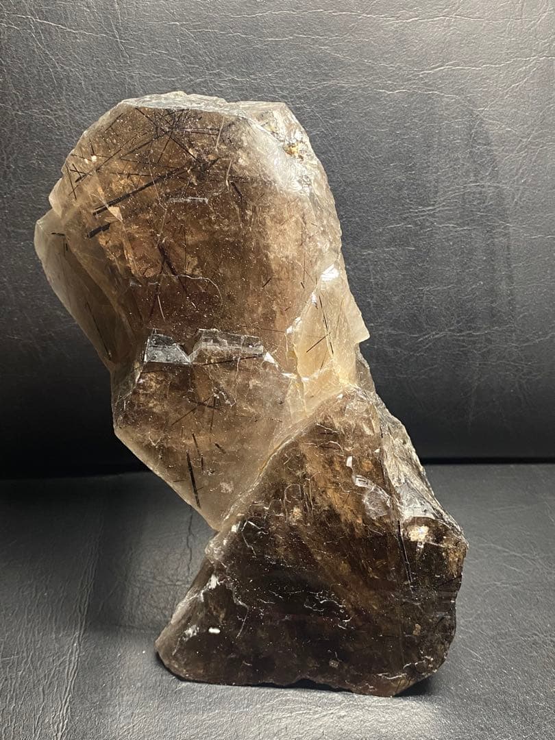 ザギ水晶　ザギマウンテンクォーツ 1914g