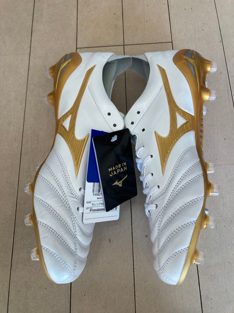 モレリアネオ4ジャパン　白✖️金　27.0㎝　新品。