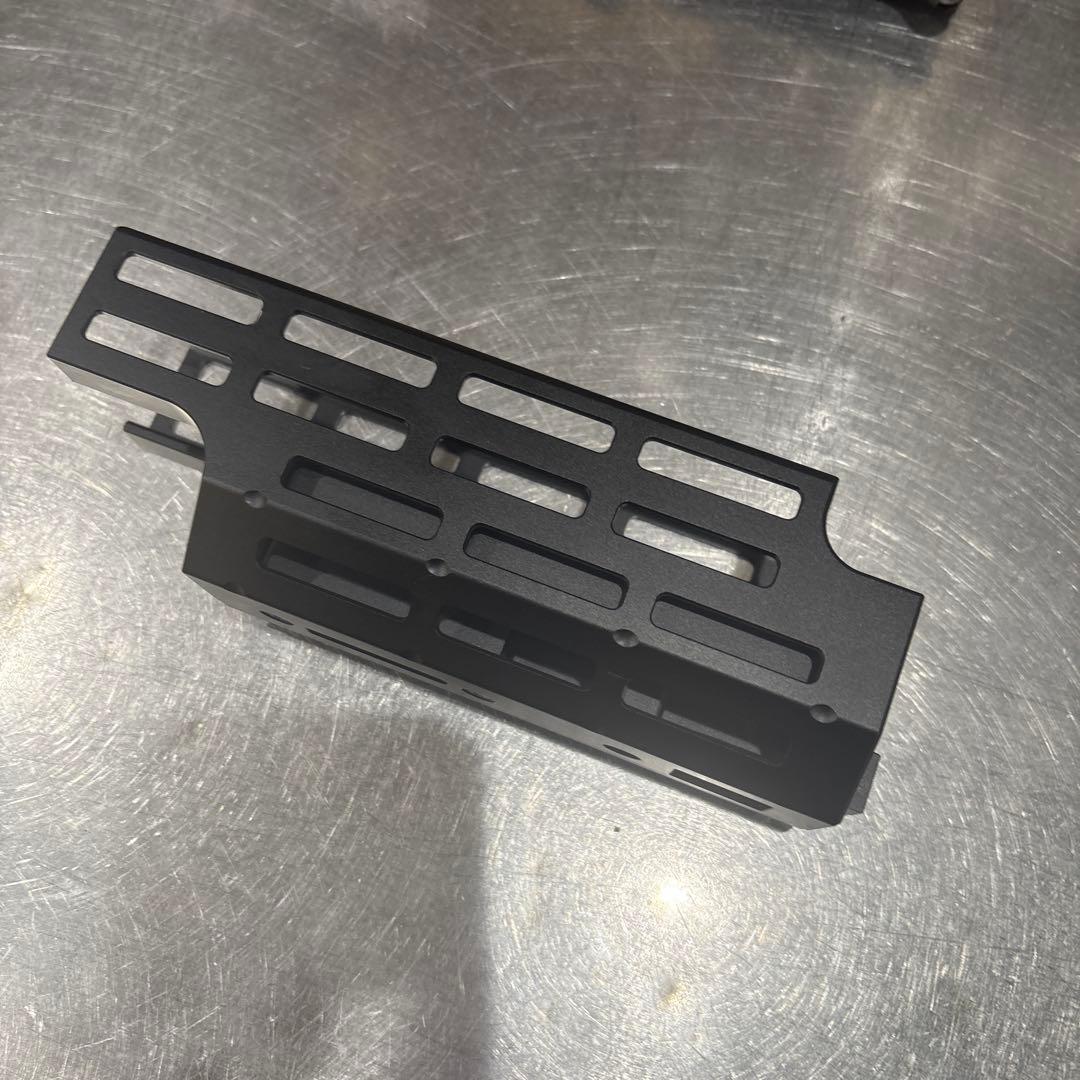 BBT M249 M-LOKハンドガード