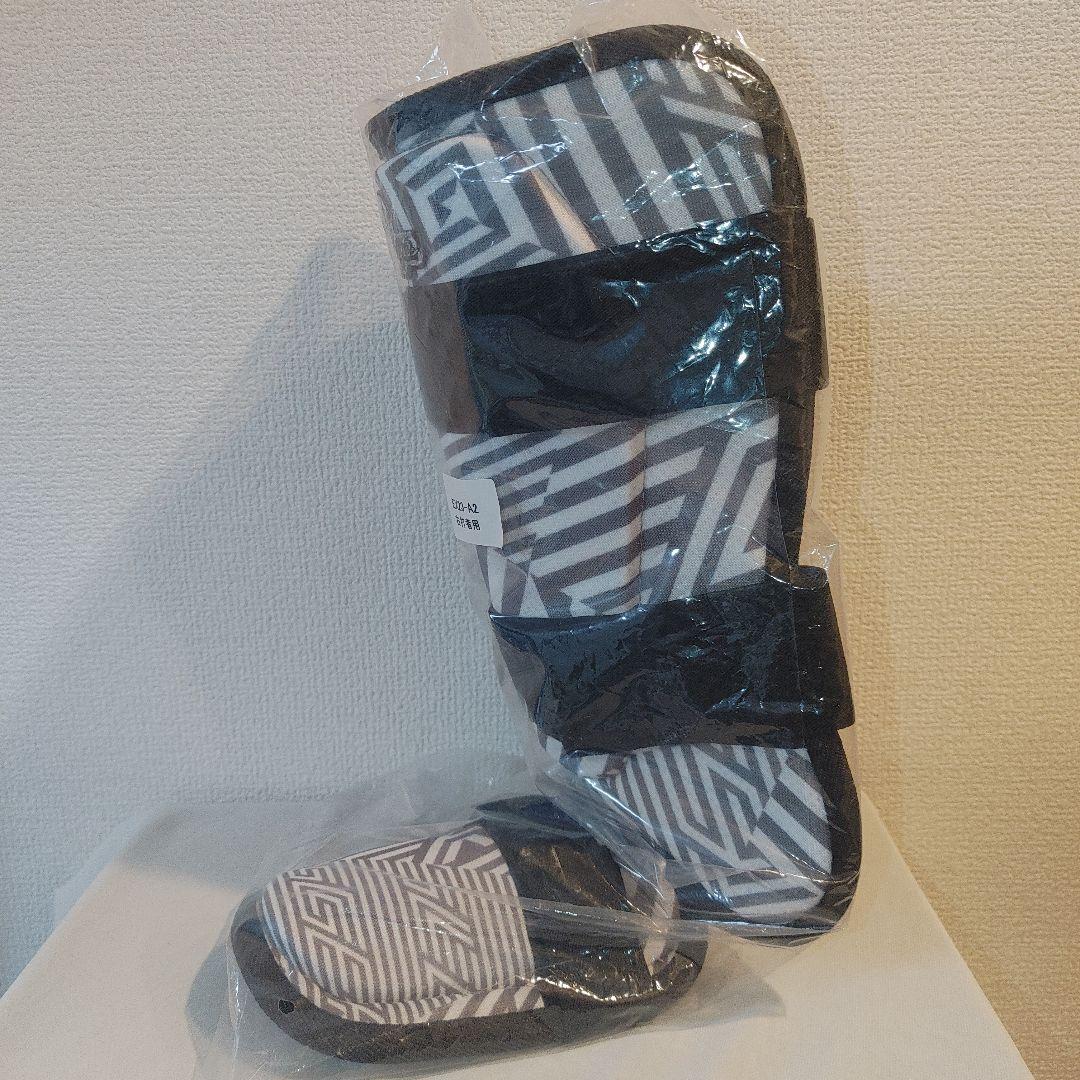 スラッガー　オールスター限定　フットガード 右打者用