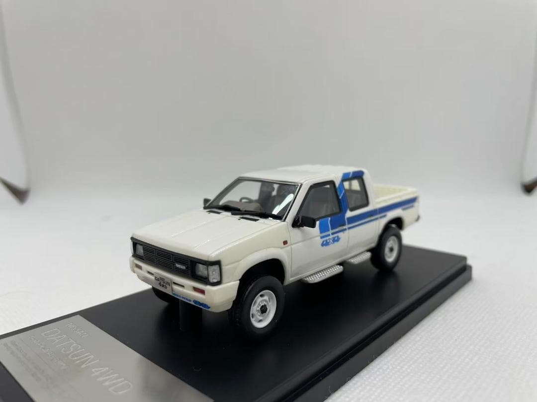 402-653 Hi-Story 1/43 日産 DATSUN 4WD
