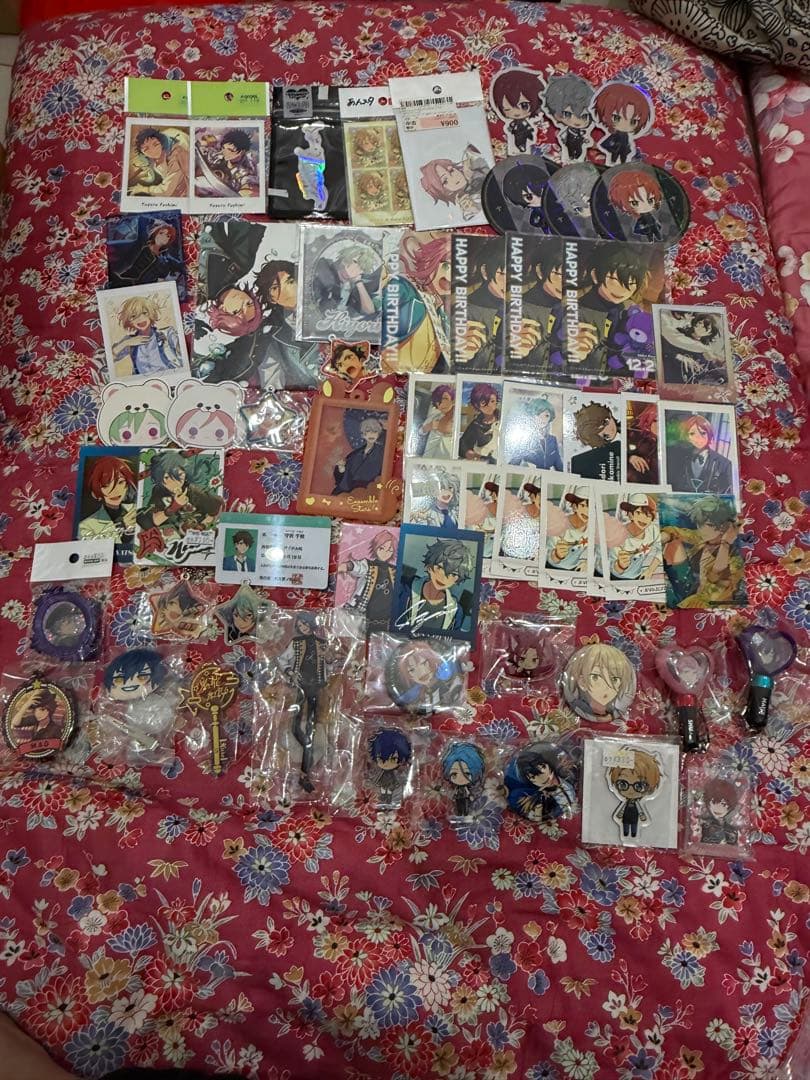 あんスタ グッズ まとめ売り 大量 370点 缶バッジ アクリルスタンド など