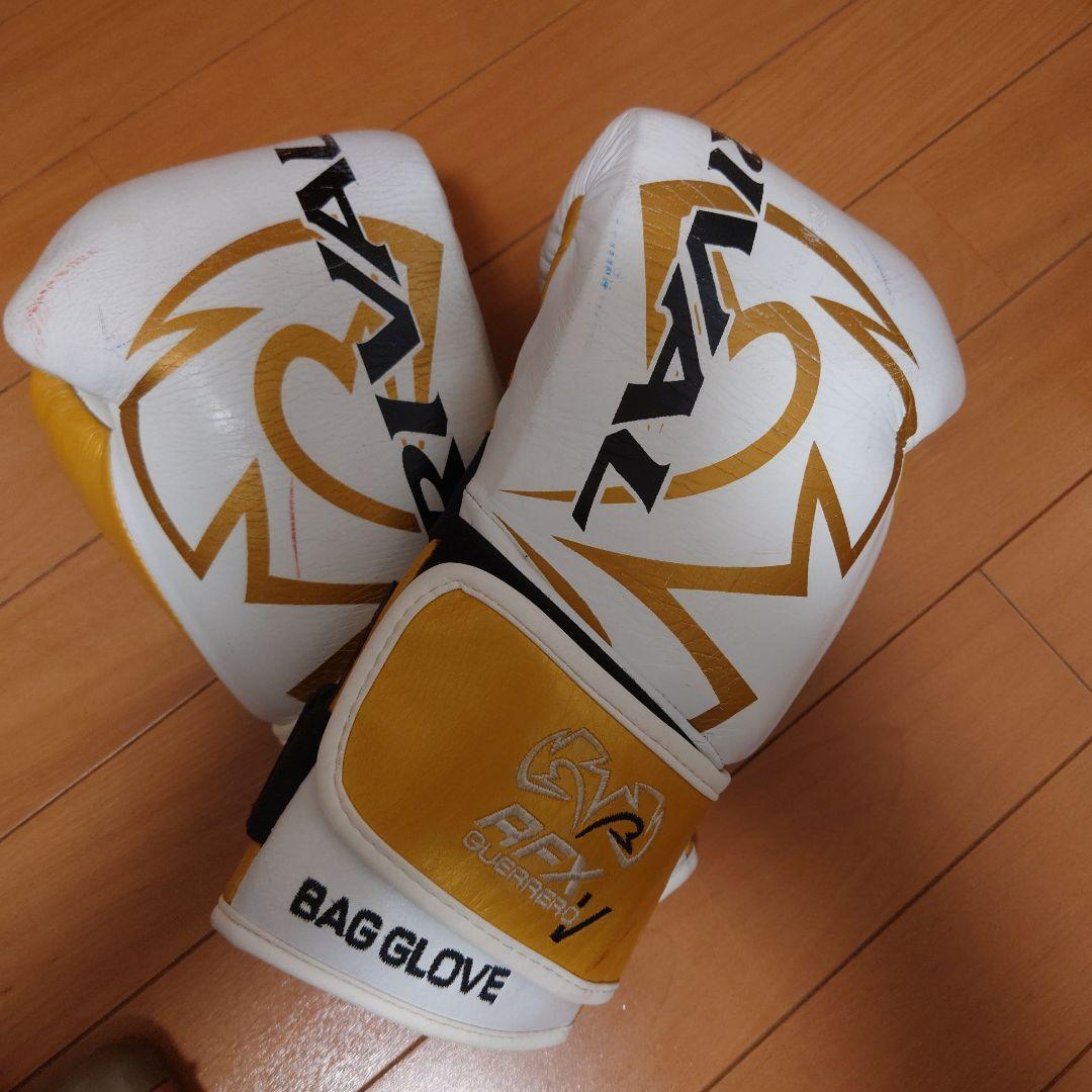 最終価格 RIVAL BAG GLOVE 白＆金 10oz
