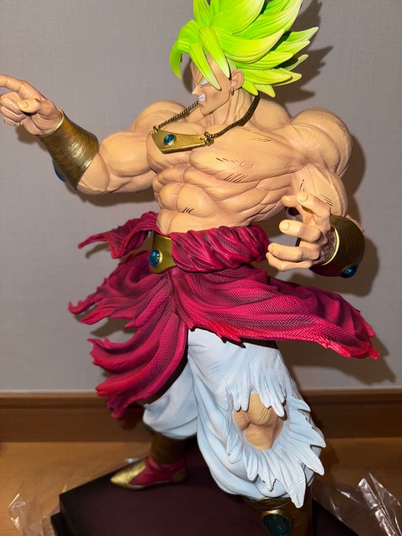 ドラゴンボール ブロリー フィギュア 伝説の超サイヤ人