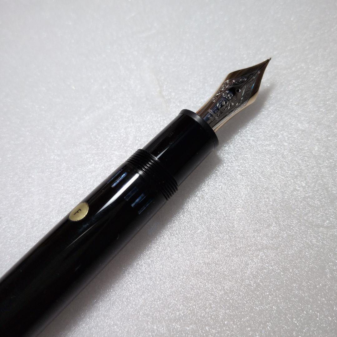 モンブラン・マイスターシュテュック 149 14K中白 (F相当)