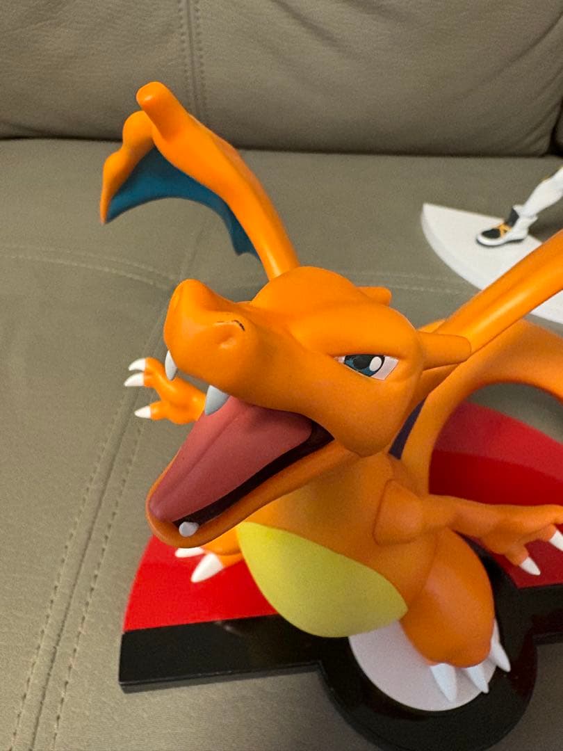 マ*)様 ポケモン　フィギュア　ダンデ　リザードン　ポケモンセンター　限定